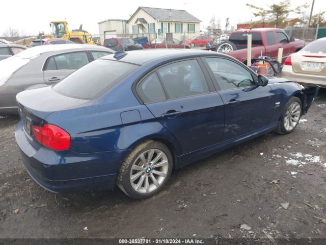 Photo 3 VIN: WBAPK7C50BA971051 - BMW 328I 