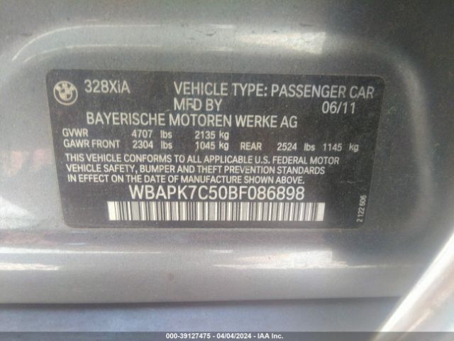 Photo 8 VIN: WBAPK7C50BF086898 - BMW 328I 