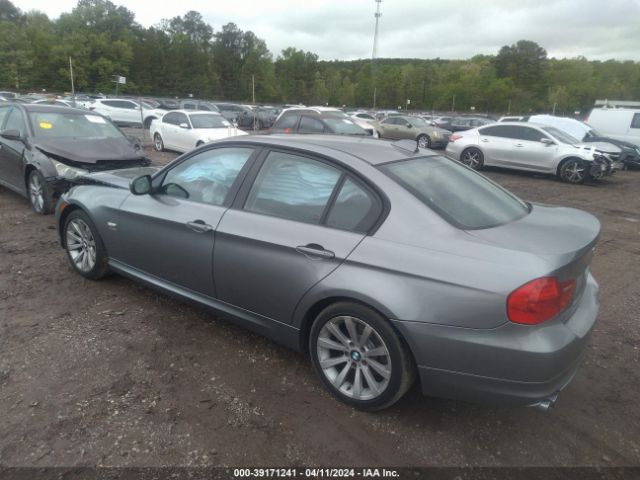 Photo 2 VIN: WBAPK7C51BA463851 - BMW 328I 