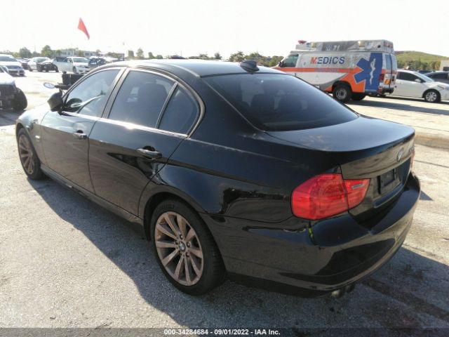 Photo 2 VIN: WBAPK7C51BF086506 - BMW 3 SERIES 