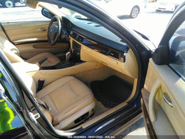 Photo 4 VIN: WBAPK7C51BF086506 - BMW 3 SERIES 