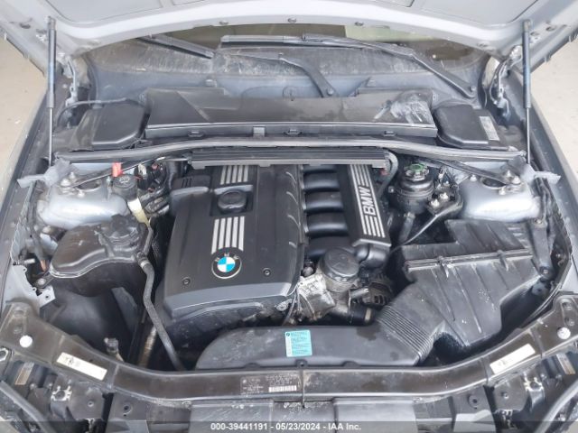 Photo 9 VIN: WBAPK7C52AA458639 - BMW 328I 