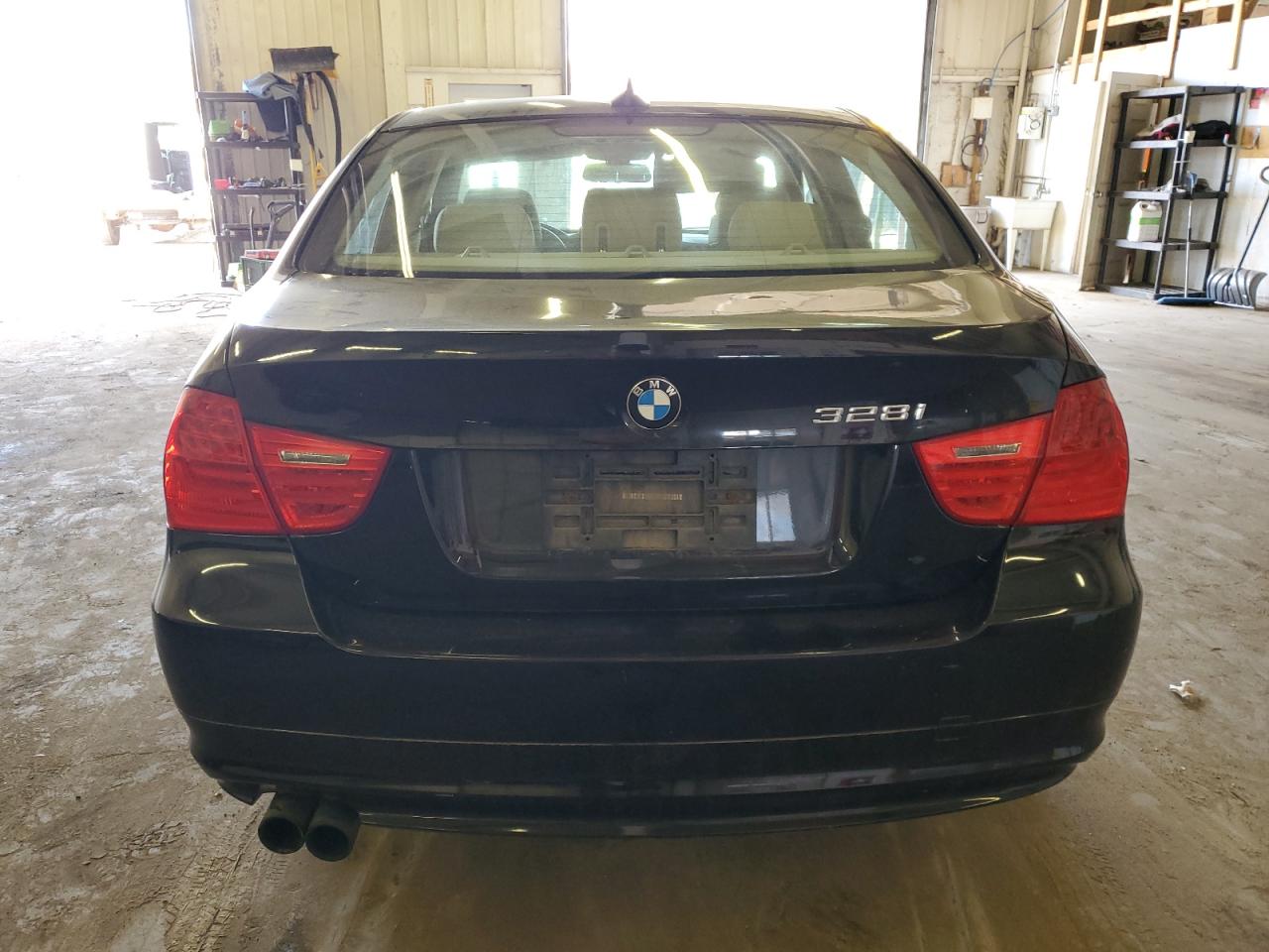 Photo 5 VIN: WBAPK7C52AA460794 - BMW 3ER 