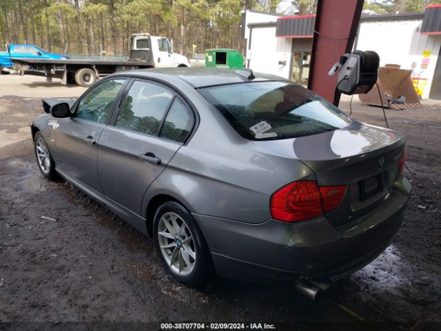 Photo 2 VIN: WBAPK7C52AA461721 - BMW 328I 