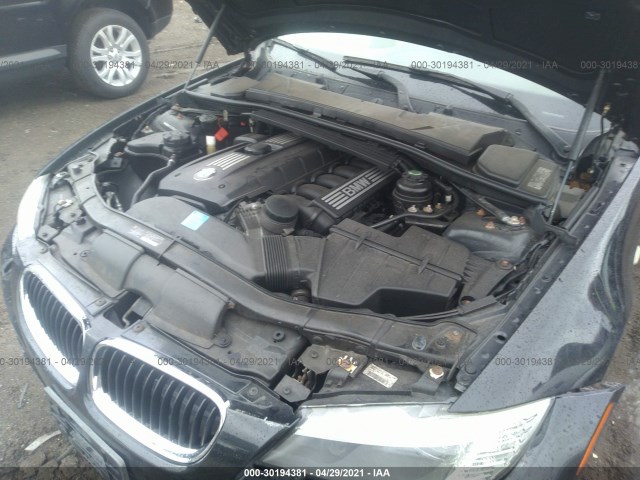 Photo 9 VIN: WBAPK7C52BA816470 - BMW 3 