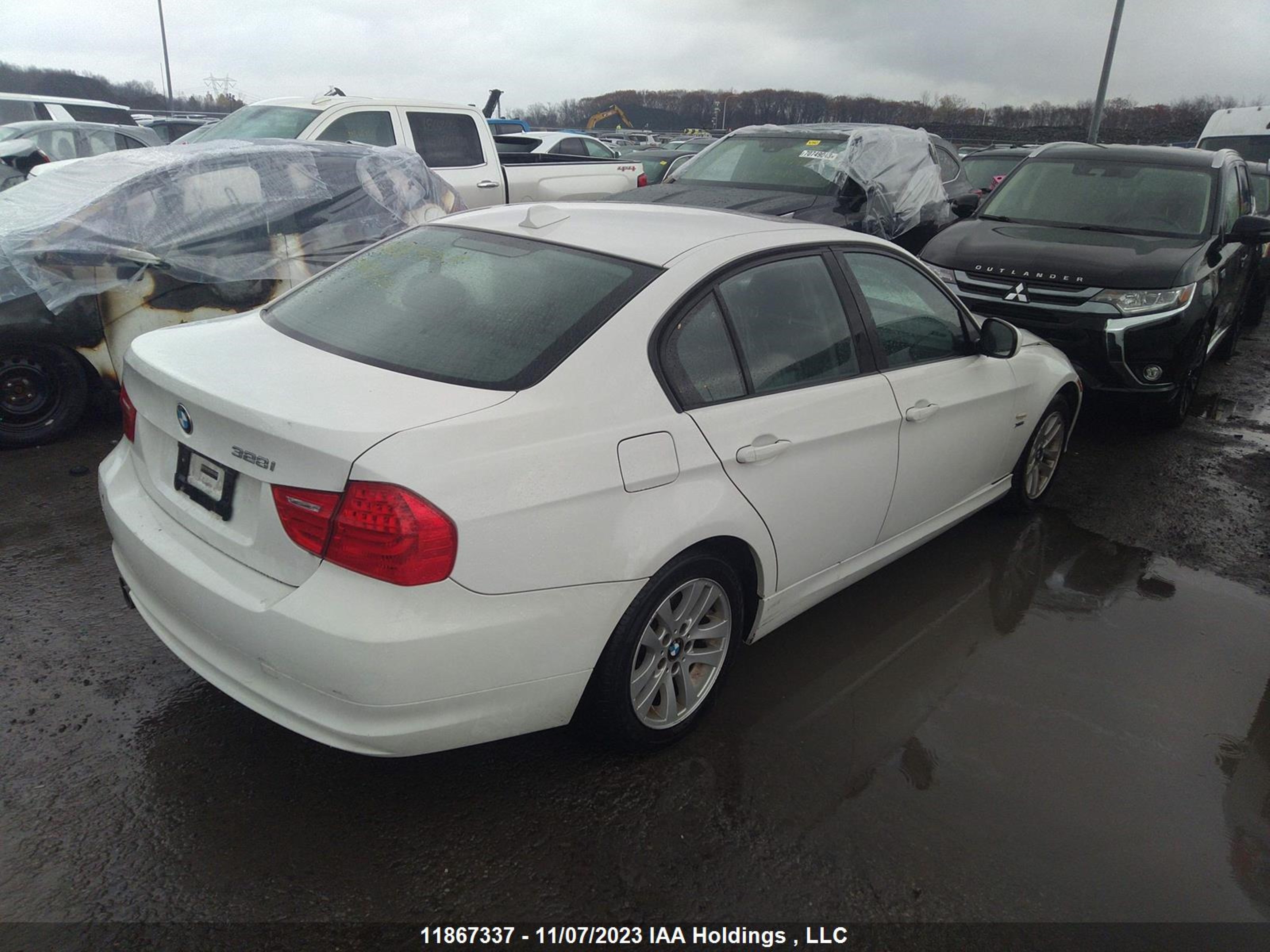 Photo 3 VIN: WBAPK7C52BF082688 - BMW 3ER 