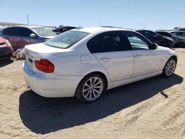 Photo 2 VIN: WBAPK7C53BA463740 - BMW 3 SERIES 