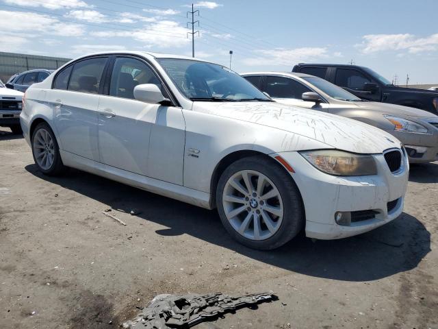 Photo 3 VIN: WBAPK7C53BA463740 - BMW 3 SERIES 