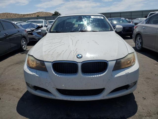 Photo 4 VIN: WBAPK7C53BA463740 - BMW 3 SERIES 