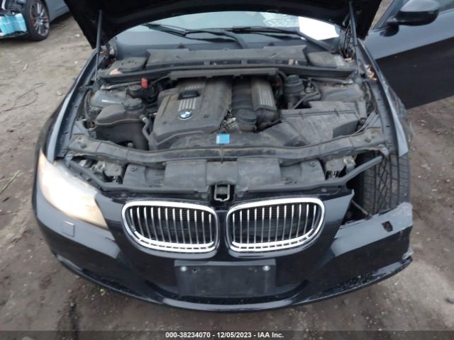 Photo 9 VIN: WBAPK7C53BA817515 - BMW 328I 