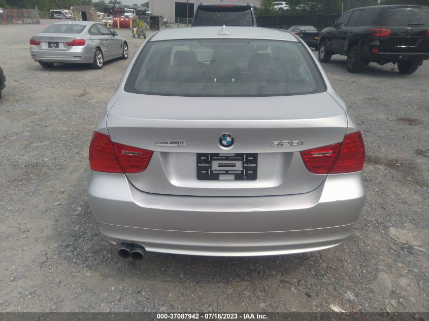 Photo 15 VIN: WBAPK7C53BA971559 - BMW 3ER 