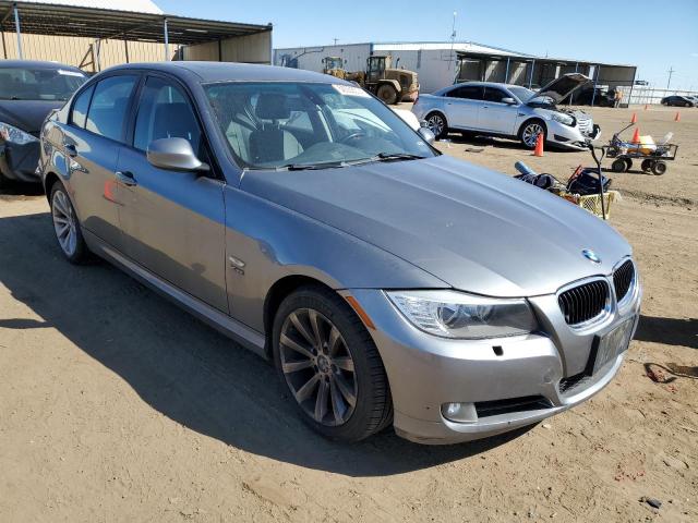 Photo 3 VIN: WBAPK7C53BA972856 - BMW 3 SERIES 