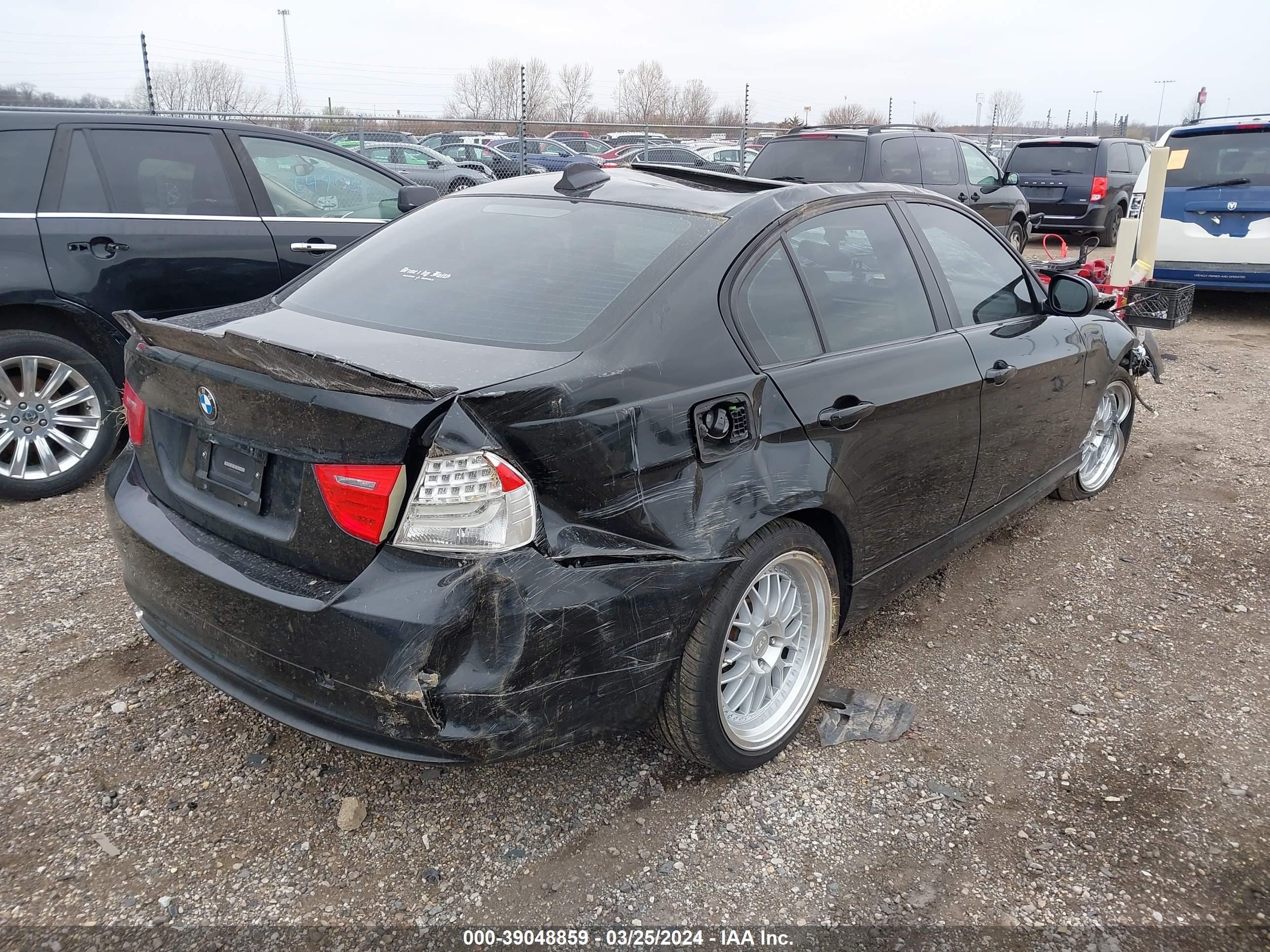 Photo 3 VIN: WBAPK7C54AA458562 - BMW 3ER 