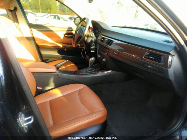 Photo 4 VIN: WBAPK7C54BA463097 - BMW 3 SERIES 