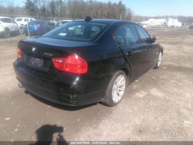 Photo 3 VIN: WBAPK7C54BA820083 - BMW 328I 