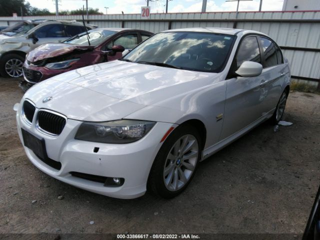 Photo 1 VIN: WBAPK7C54BA973630 - BMW 3 SERIES 