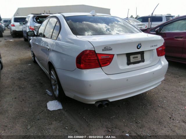 Photo 2 VIN: WBAPK7C54BA973630 - BMW 3 SERIES 