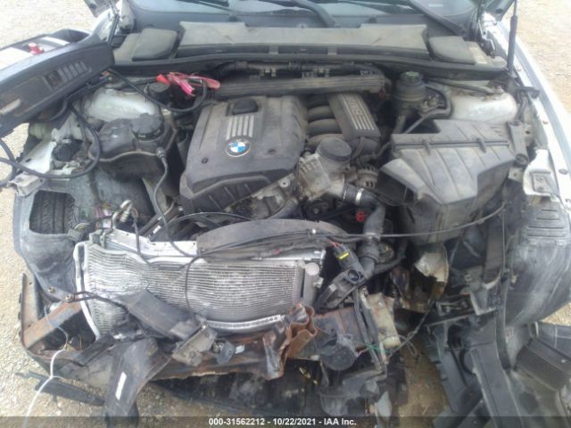 Photo 9 VIN: WBAPK7C54BA975152 - BMW 3 