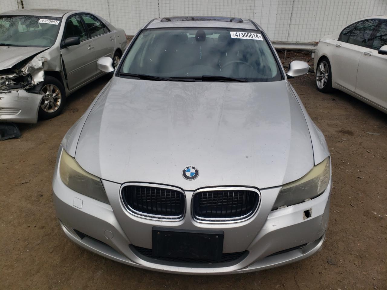 Photo 4 VIN: WBAPK7C55BA970445 - BMW 3ER 