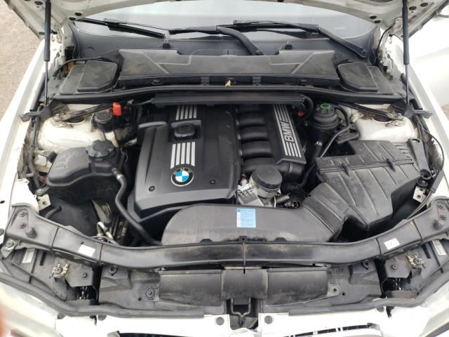 Photo 10 VIN: WBAPK7C55BA971465 - BMW 3 SERIES 