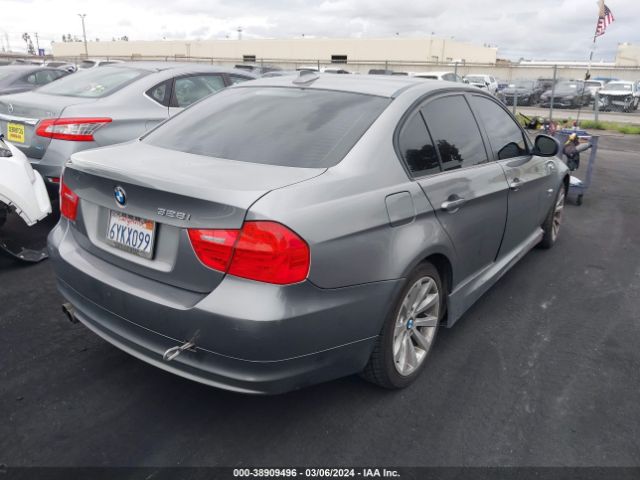 Photo 3 VIN: WBAPK7C55BA972938 - BMW 328I 