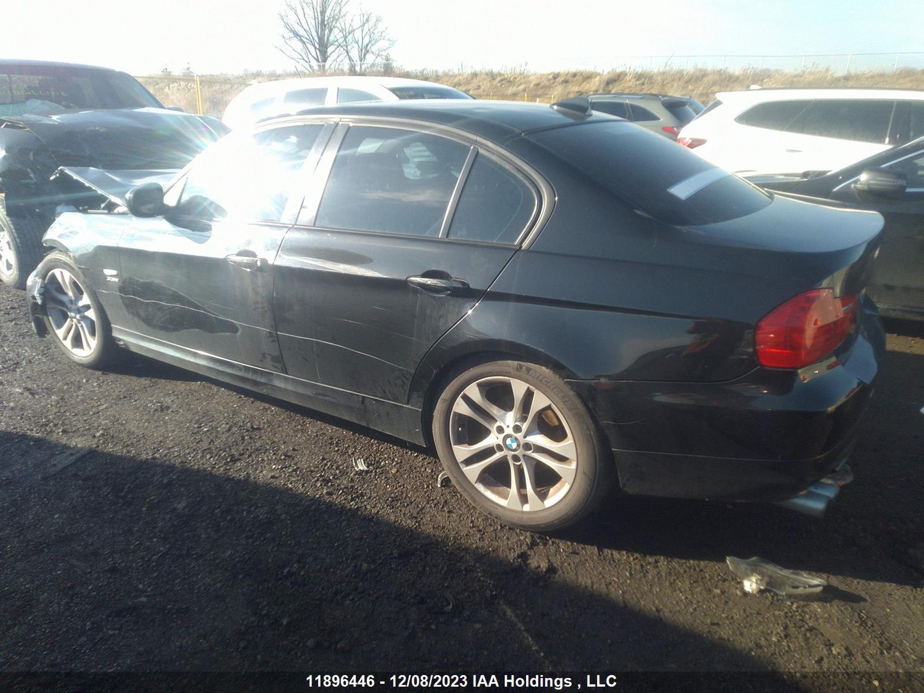 Photo 2 VIN: WBAPK7C55BF084144 - BMW 3ER 