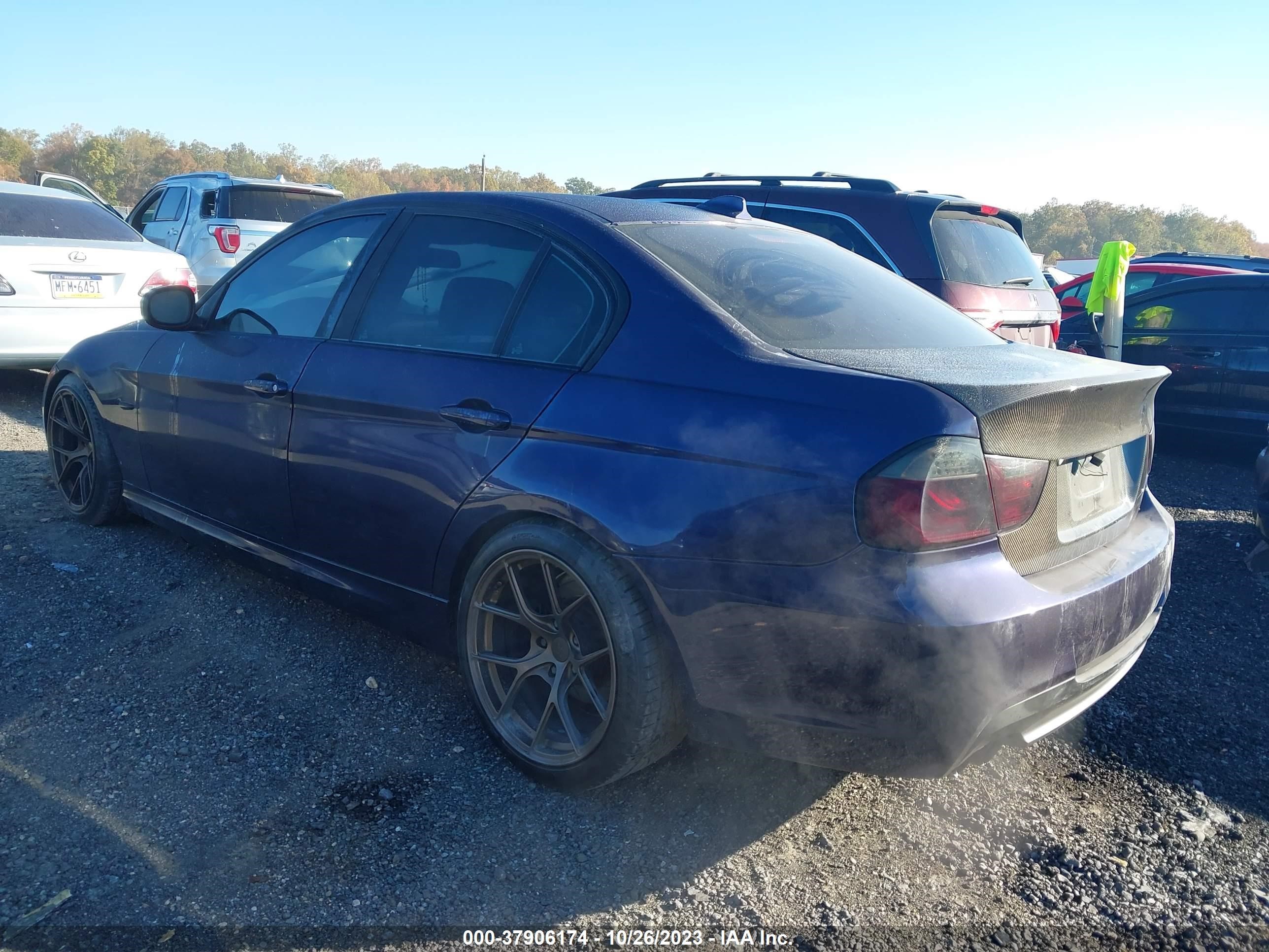 Photo 2 VIN: WBAPK7C55BF085925 - BMW 3ER 