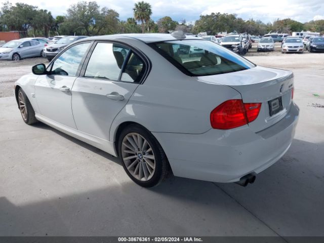 Photo 2 VIN: WBAPK7C56AA460250 - BMW 328I 