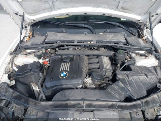 Photo 9 VIN: WBAPK7C56AA460250 - BMW 328I 