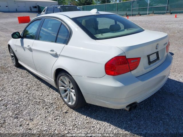 Photo 2 VIN: WBAPK7C56BA816388 - BMW 328I 