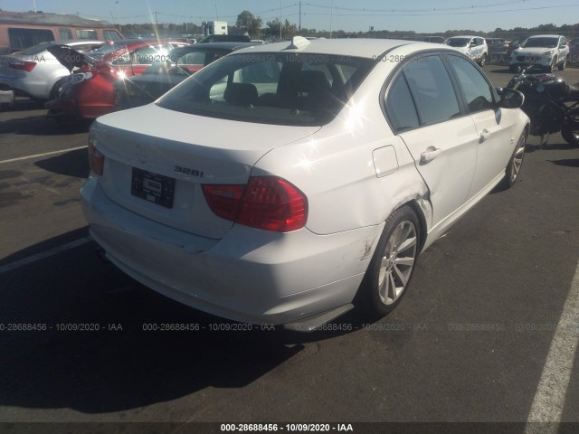 Photo 3 VIN: WBAPK7C56BA970986 - BMW 3 