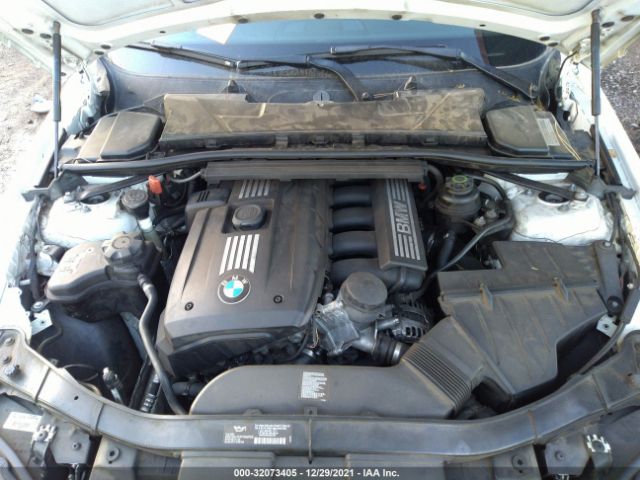 Photo 9 VIN: WBAPK7C56BF082676 - BMW 3 