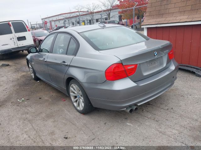 Photo 2 VIN: WBAPK7C56BF086176 - BMW 328I 