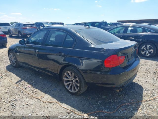 Photo 2 VIN: WBAPK7C56BF223858 - BMW 328I 