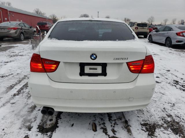 Photo 5 VIN: WBAPK7C57BA816819 - BMW 3 SERIES 