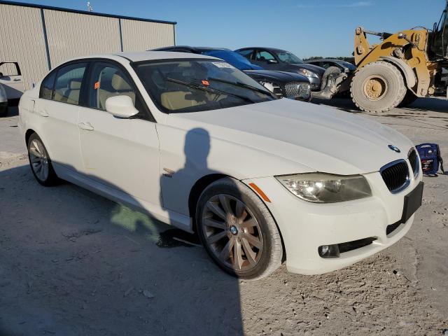 Photo 3 VIN: WBAPK7C57BA820840 - BMW 328 XI 