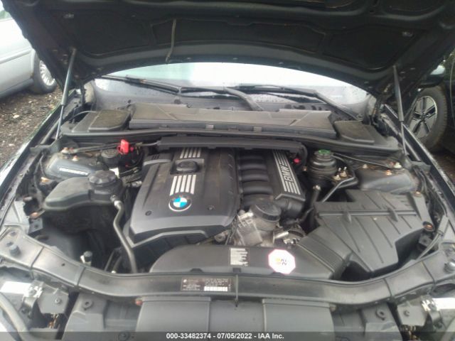 Photo 9 VIN: WBAPK7C57BA972567 - BMW 3 SERIES 