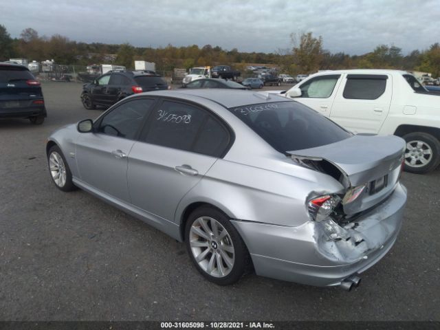 Photo 2 VIN: WBAPK7C57BA974416 - BMW 3 