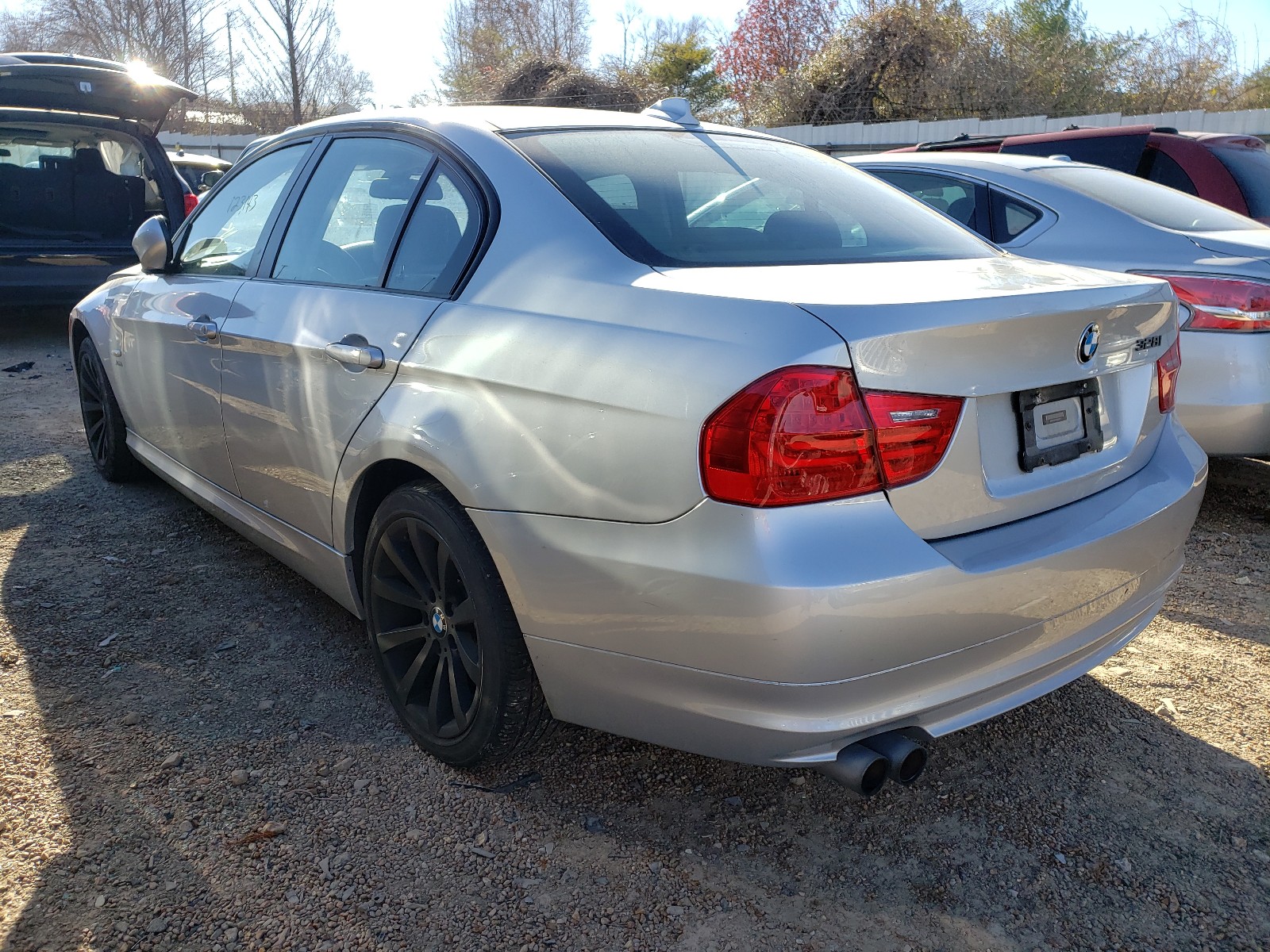 Photo 2 VIN: WBAPK7C57BF083822 - BMW 328 XI 