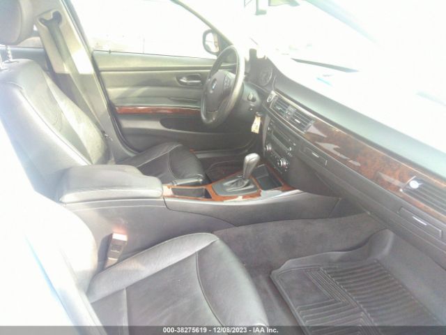 Photo 4 VIN: WBAPK7C57BF085604 - BMW 328I 