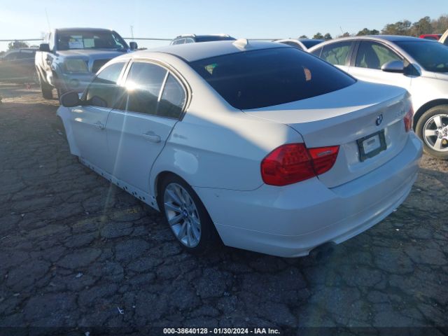 Photo 2 VIN: WBAPK7C57BF085750 - BMW 328I 