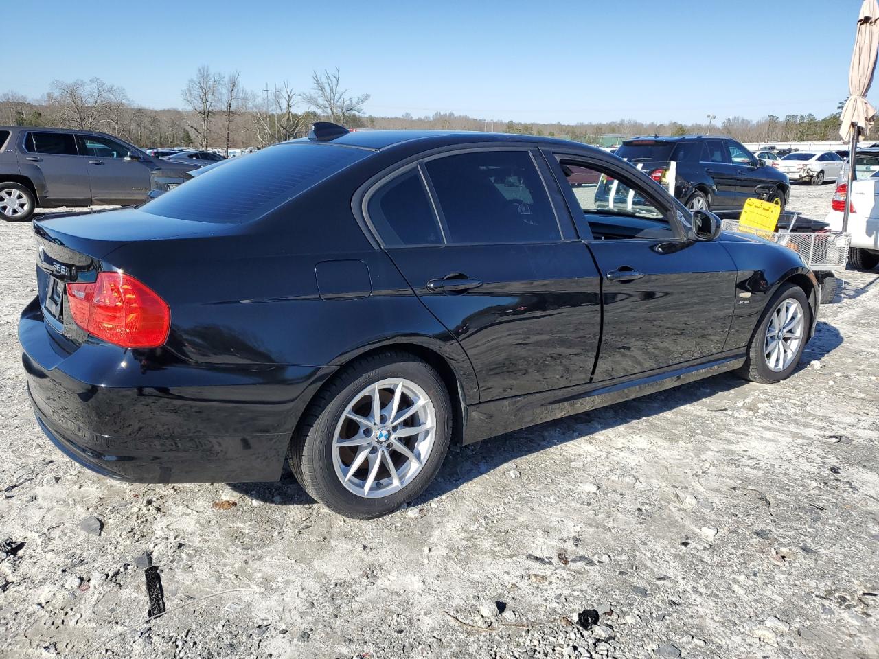 Photo 2 VIN: WBAPK7C58AA461898 - BMW 3ER 