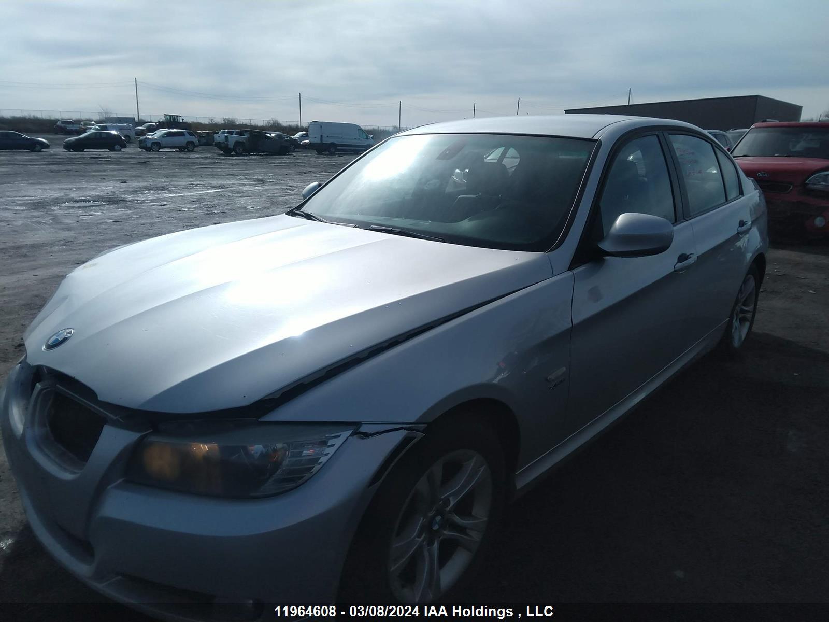 Photo 1 VIN: WBAPK7C58BA772944 - BMW 3ER 