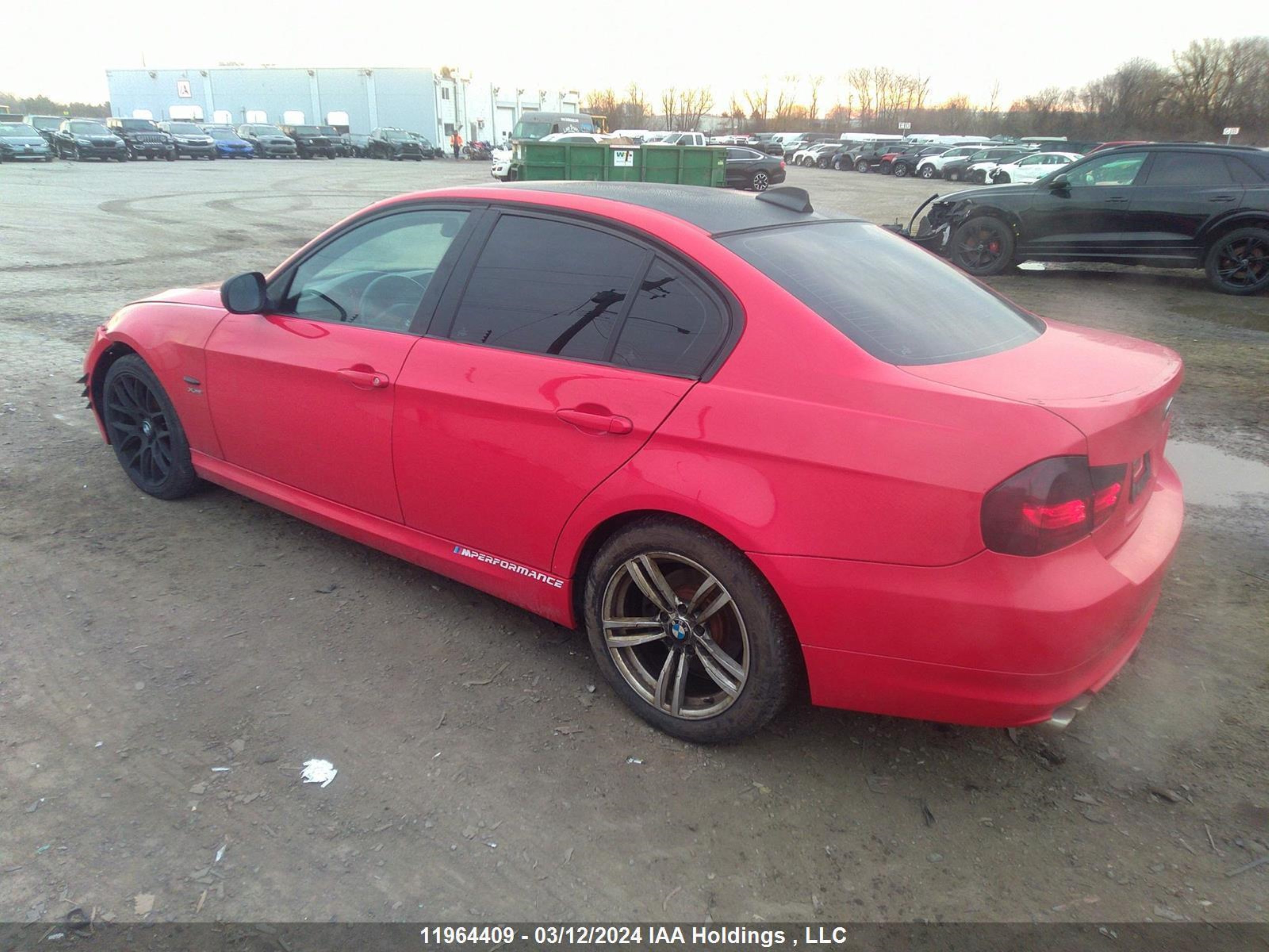 Photo 2 VIN: WBAPK7C58BA817459 - BMW 3ER 