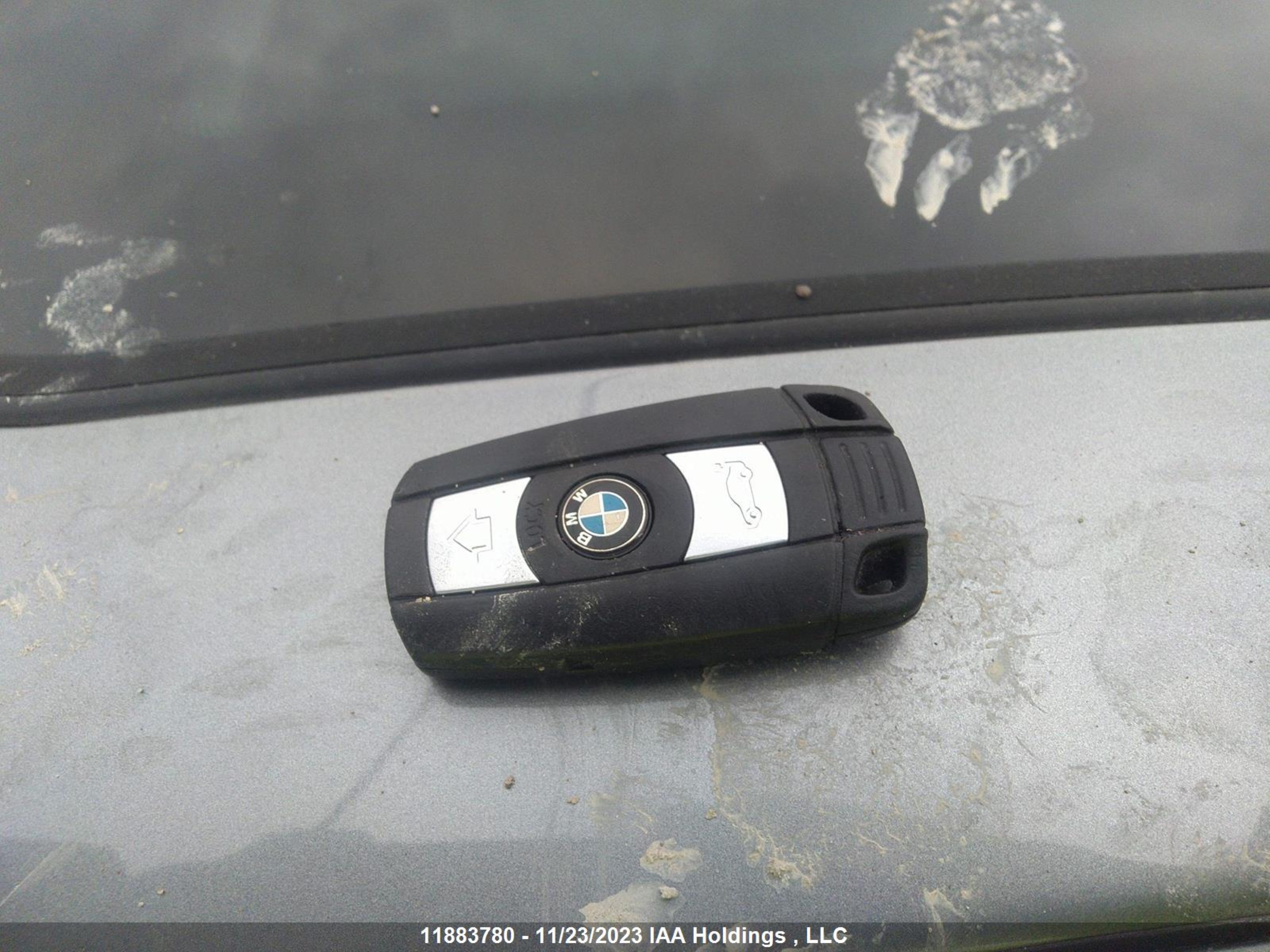 Photo 10 VIN: WBAPK7C58BF084252 - BMW 3ER 