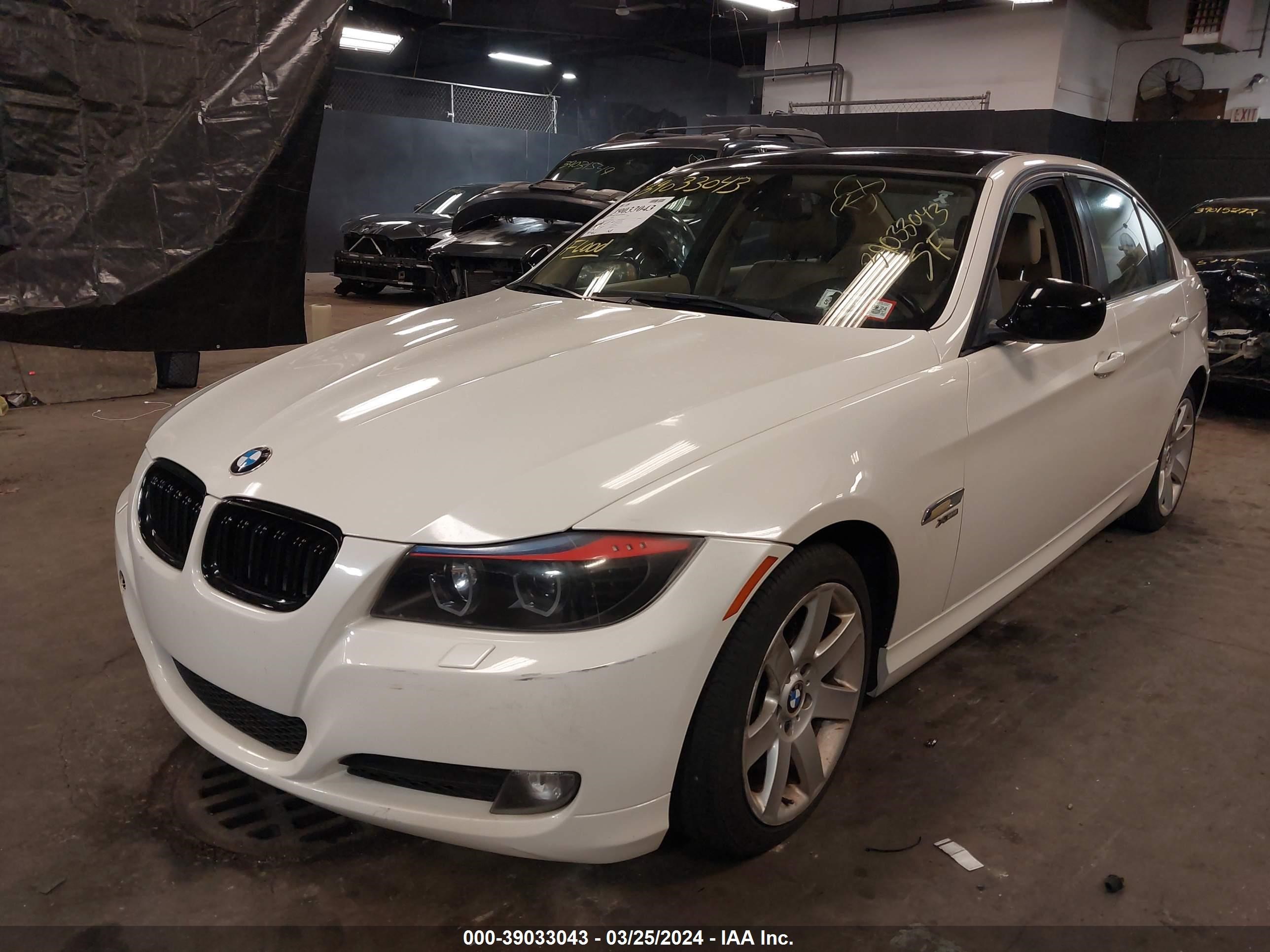 Photo 1 VIN: WBAPK7C59AA460713 - BMW 3ER 