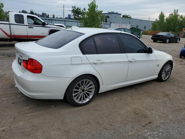 Photo 2 VIN: WBAPK7C59AA462817 - BMW 328 XI 