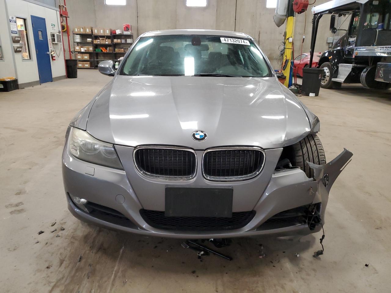 Photo 4 VIN: WBAPK7C59BA817292 - BMW 3ER 