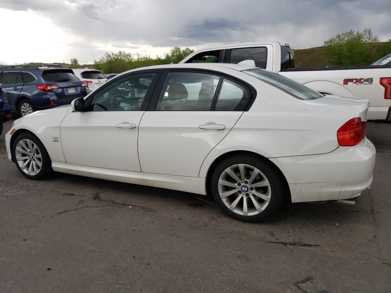 Photo 1 VIN: WBAPK7C59BA820984 - BMW 3ER 