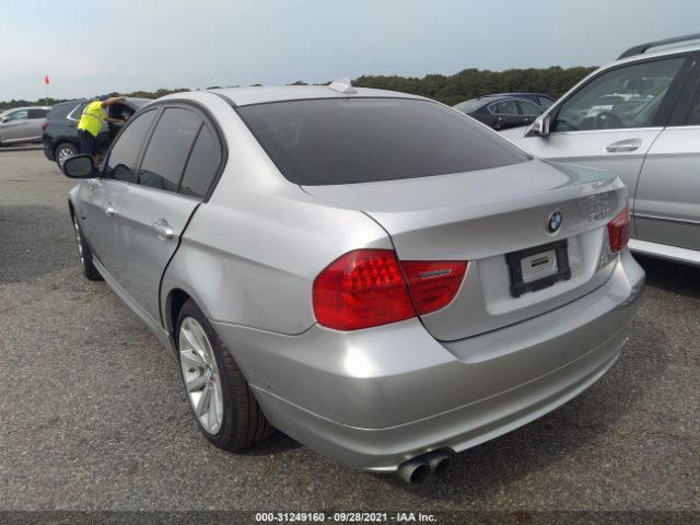 Photo 2 VIN: WBAPK7C59BA972229 - BMW 3 